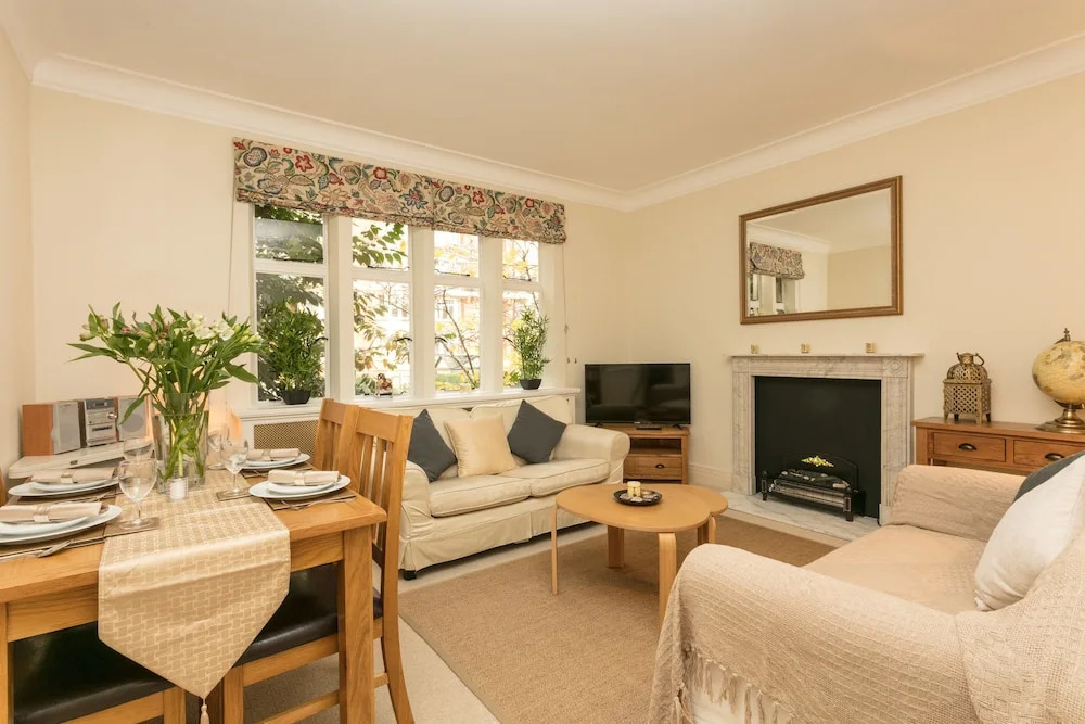 Kensington Luxury Apartments