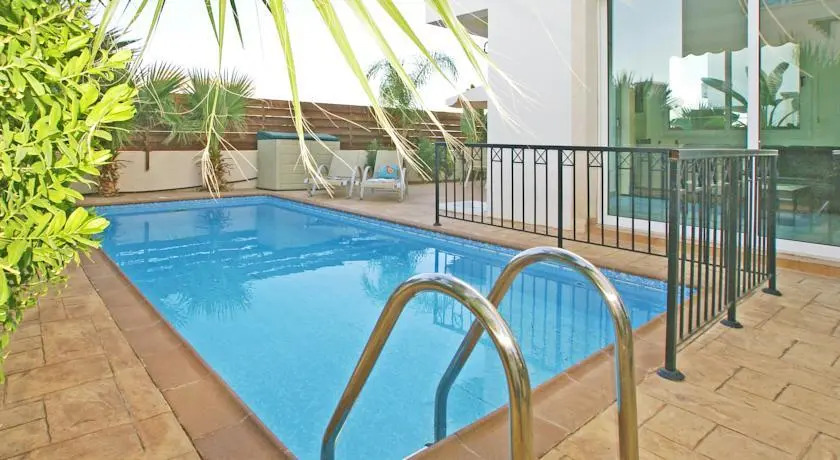 Villa Tulisa