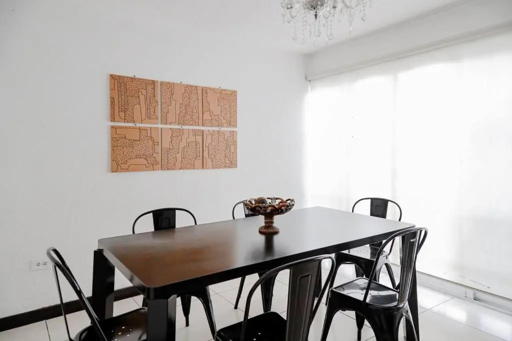 Beautiful Townhouse near San Pedro 5 min away