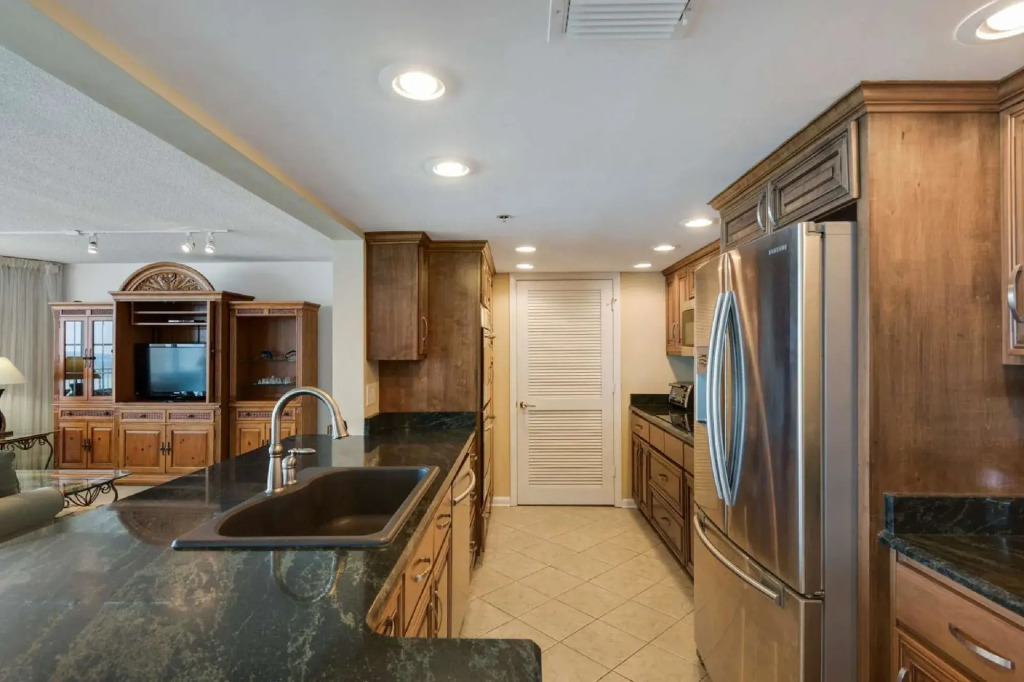 903 Long Beach Resort Tower III