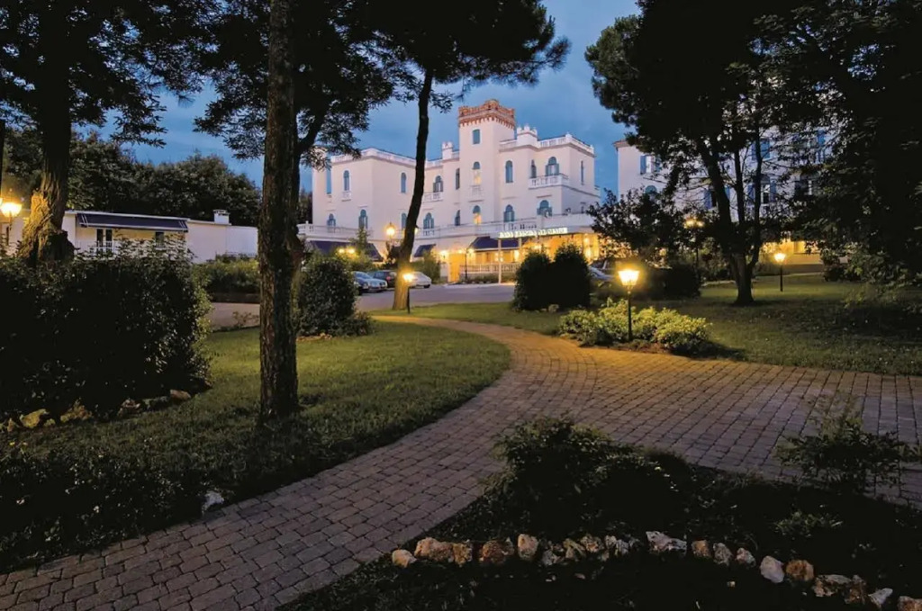 Casa Bianca Al Mare