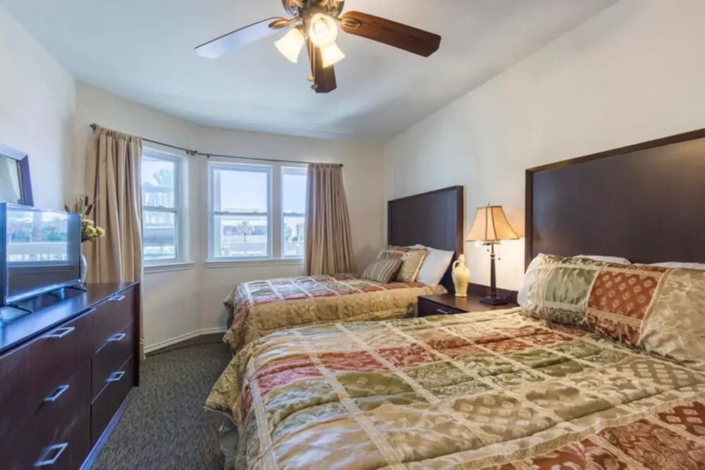 Gulfpoint Condominium A1214