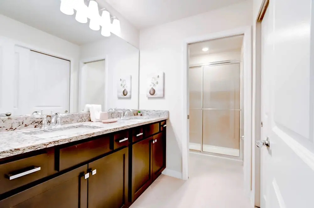 Luxurious Townhouse w/ Private Pool Near Attractions