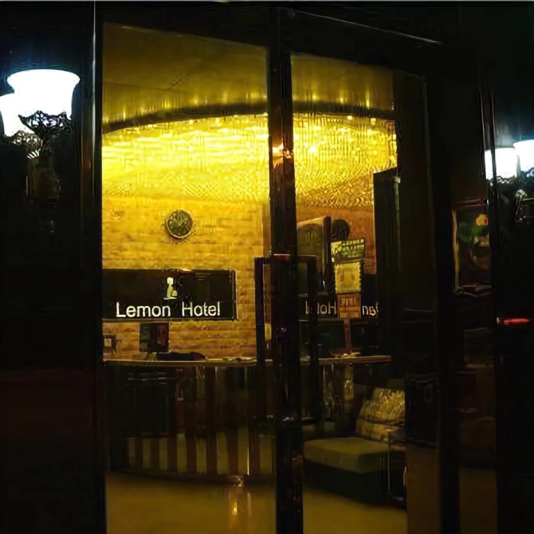 Ningmeng Shuijing Hotel