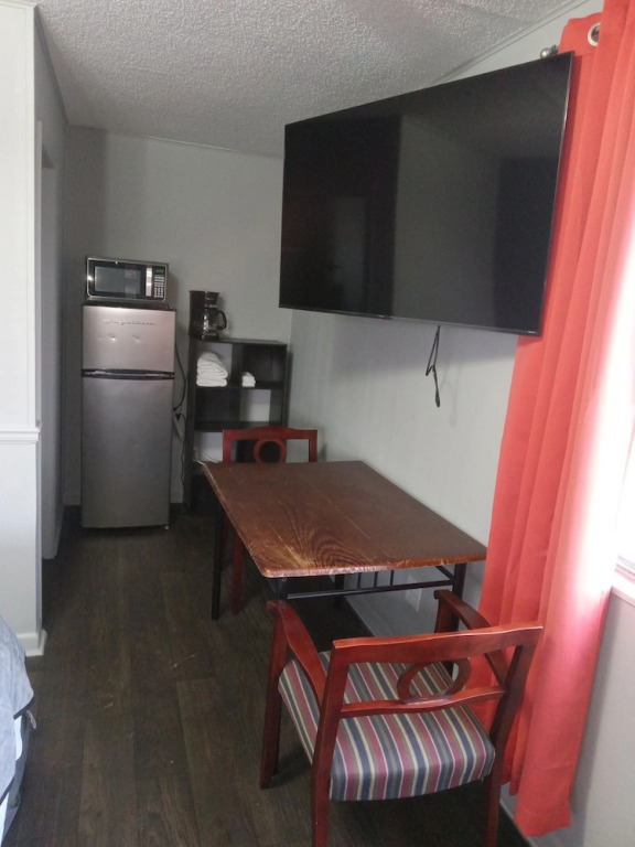 Western Hills Motel