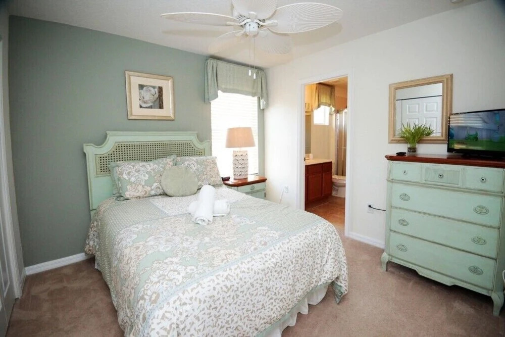 301 Las Fuentes Drive 6 Bedroom Home