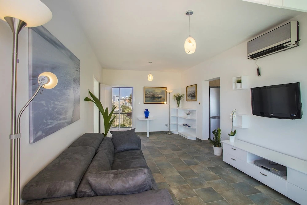 Lordos Sunshore Beachfront Suite