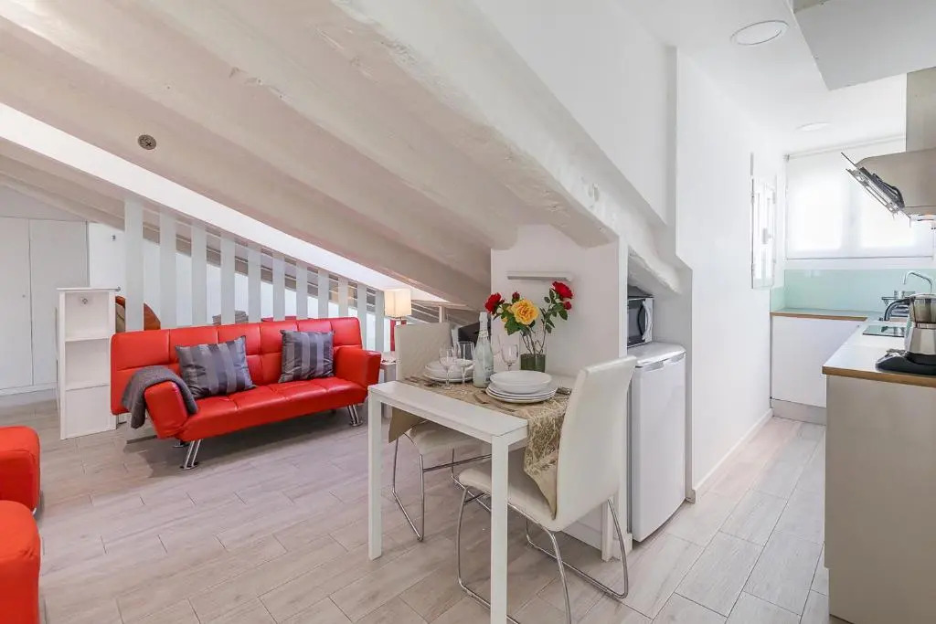 Apartamento Atico en Puerta del Sol