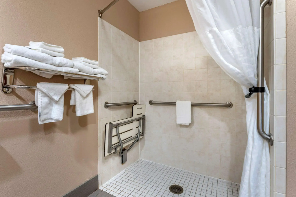 Comfort Inn & Suites Lawrenceburg