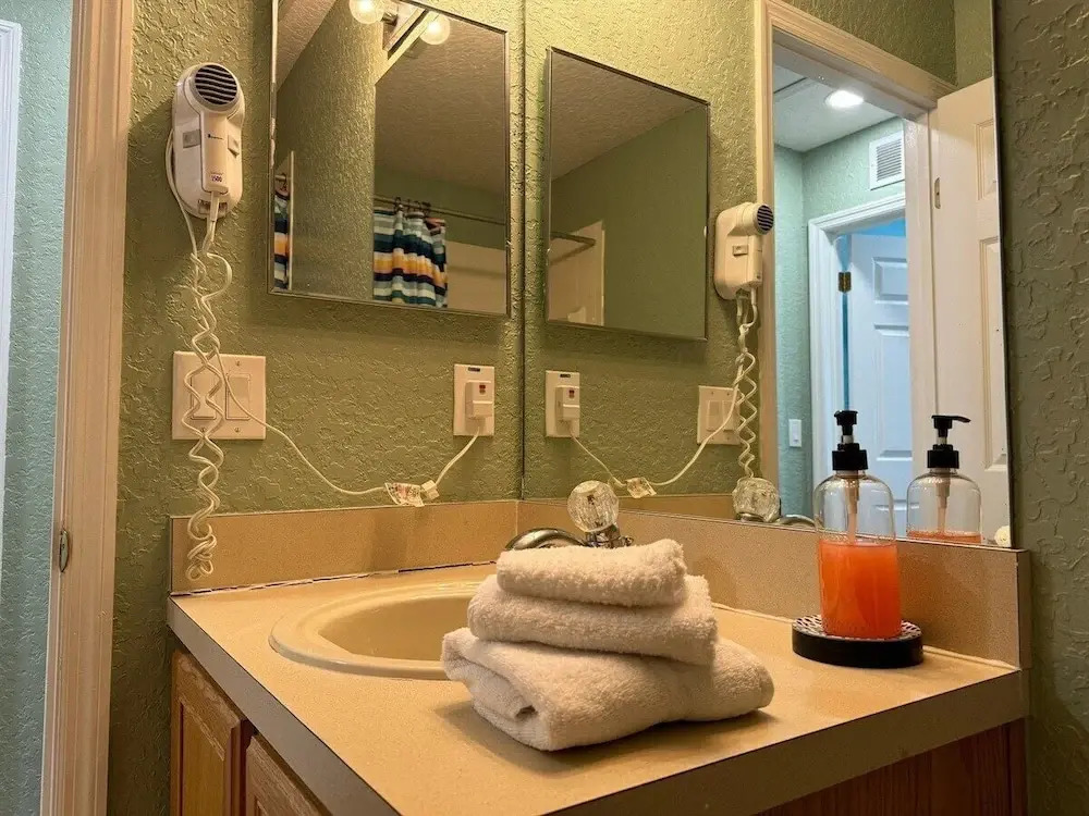 1307-4-CA-Townhome at Regal Palms