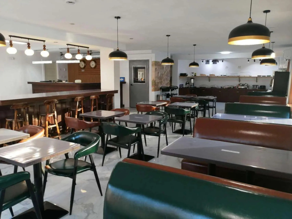 Alpine Inn & Suites