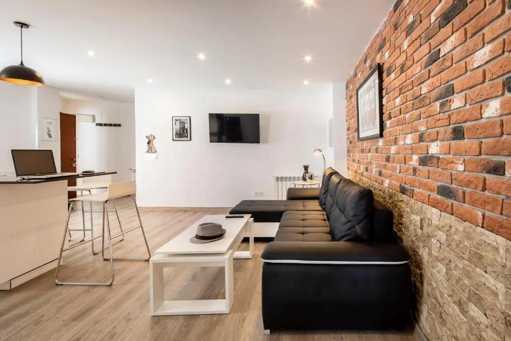 4 estaciones - Tu hogar en el corazón de Oviedo