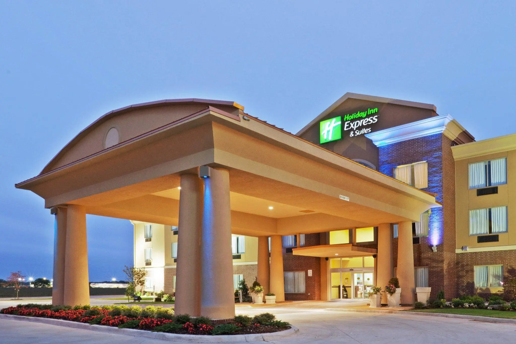 Holiday Inn Express and Suites Hotel - Pauls Valley by IHG