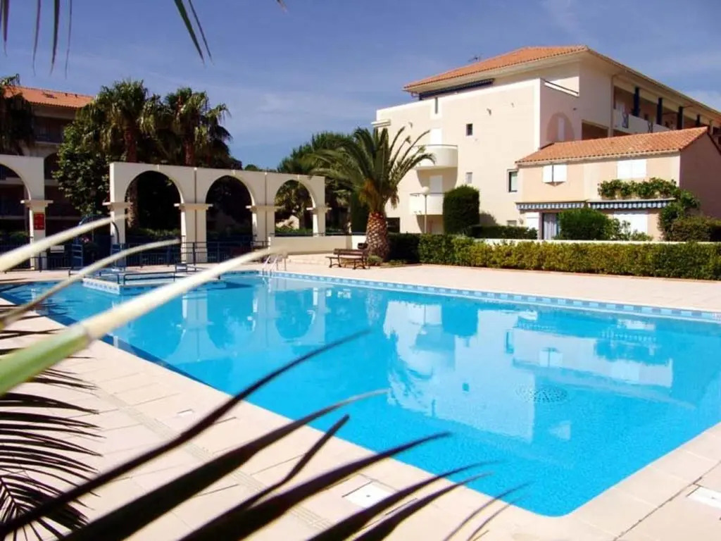 Appartement Le Lavandou, 2 pièces, 4 personnes - FR-1-251-411