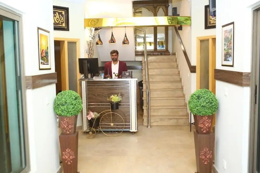 Hotel Doves Inn Garden Town Lahore