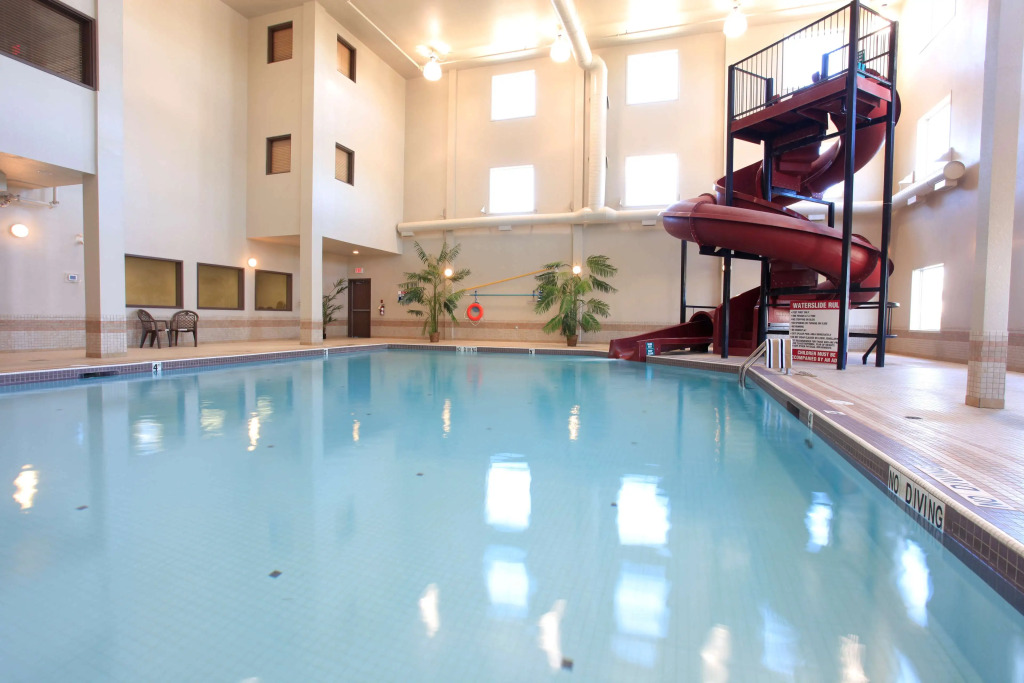 Coast Grimshaw Hotel & Suites