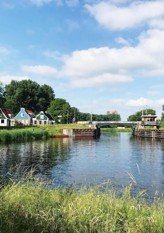 SWEETS - Buiksloterdraaibrug