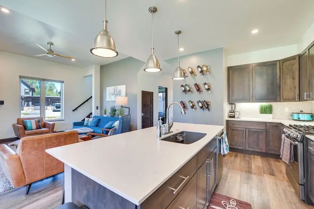 Hike, Ski, Golf, & Fish: Silverthorne Townhome!