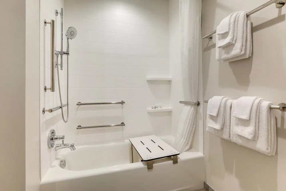 Holiday Inn Express Holly Springs Raleigh Area by IHG