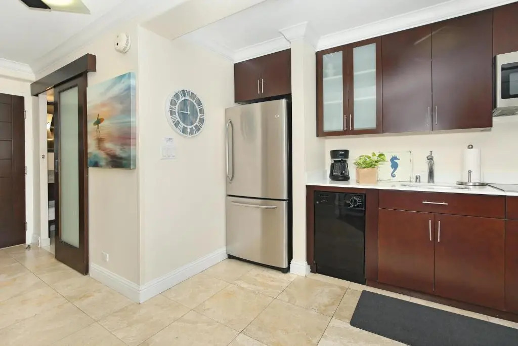 Regency on Beachwalk #32