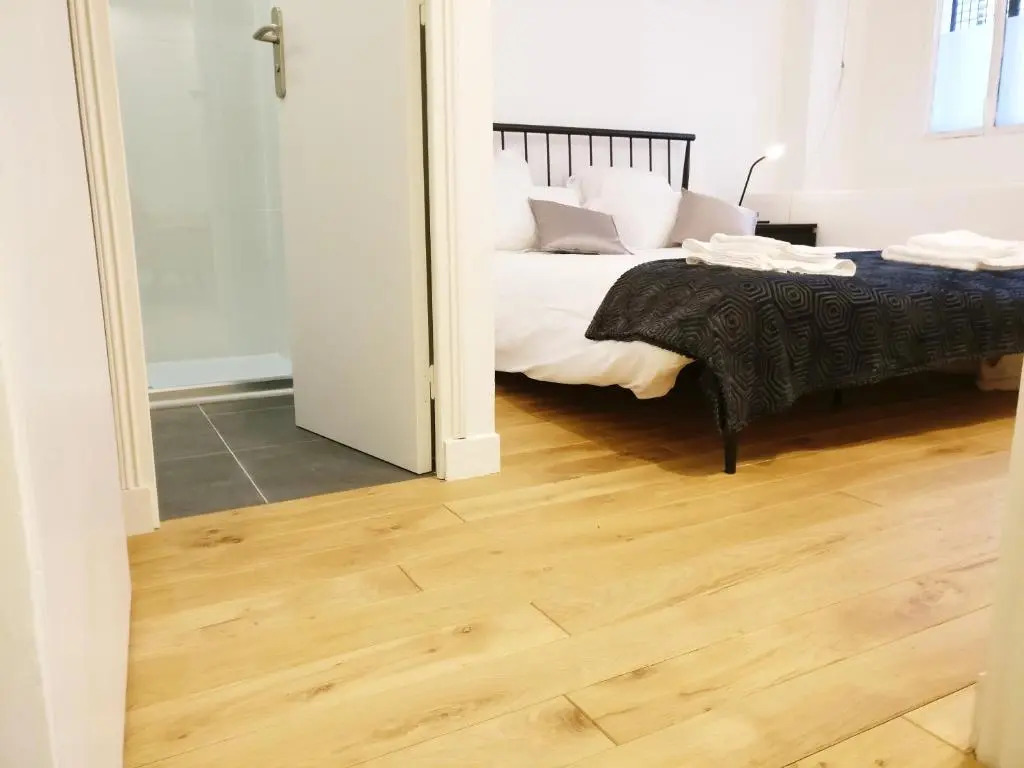 Montmartre - 3 Bedrooms apartment - 6 Guests - AC