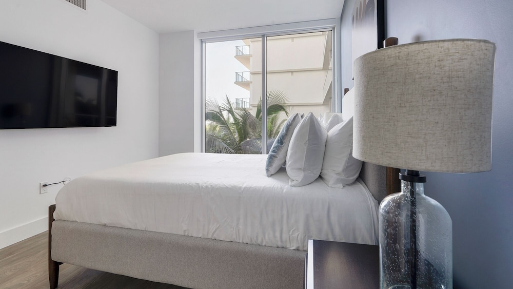 Landing Furnished Apartments - Naples, FL