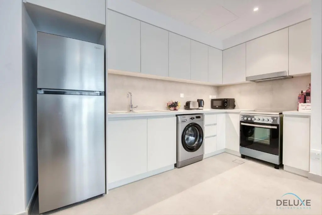 Surreal 2 BR Apartment at Creek Horizon Tower 1 by Deluxe Holiday Homes
