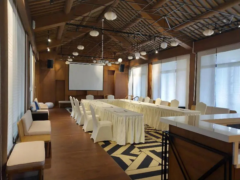 Blossom Hill Hotel Ningbo Hanling