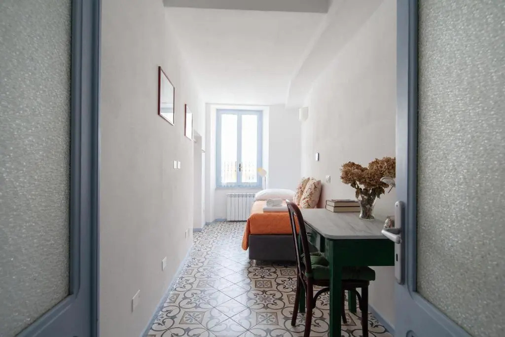 Casa GiGio 011030-LT-0223