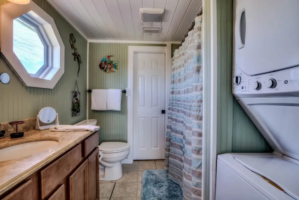 West Beach Cottage by RedAwning