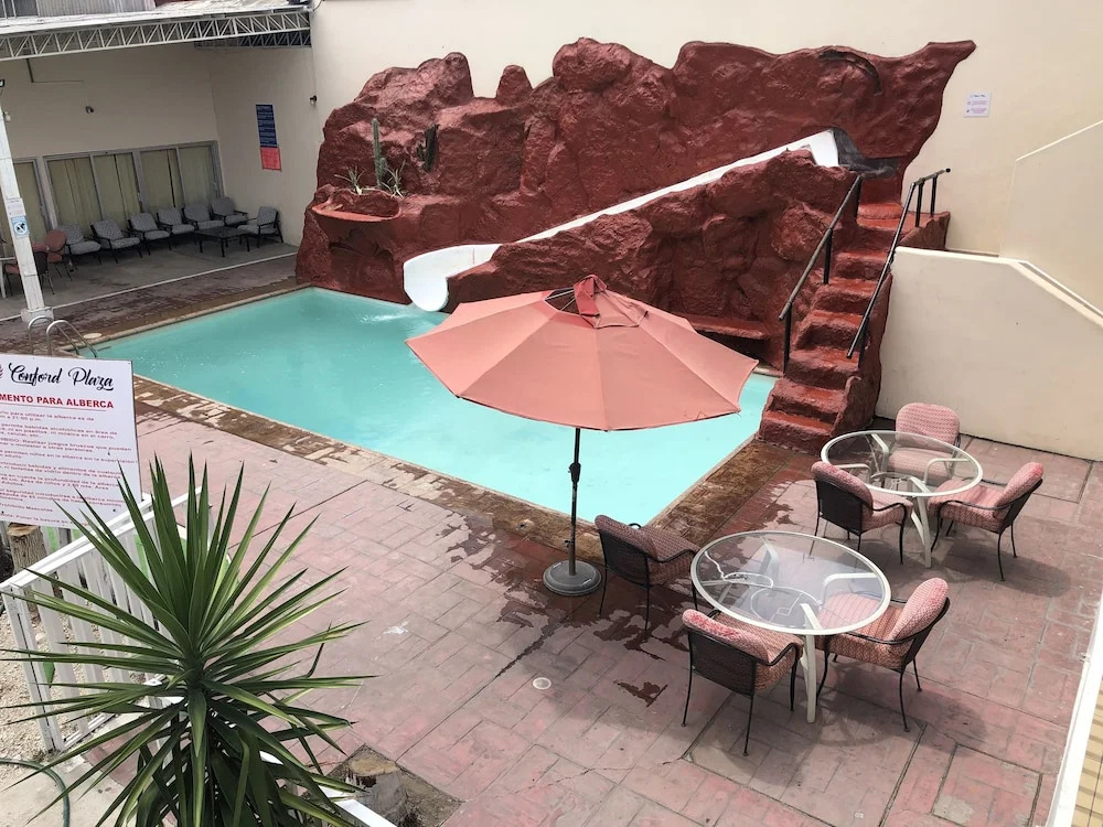Hotel Confort Plaza