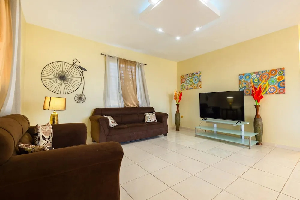 Colinas del Atlantico for 18 People