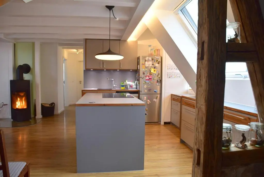 Wunderschöne helle Wohnung, 10 min zum Zentrum