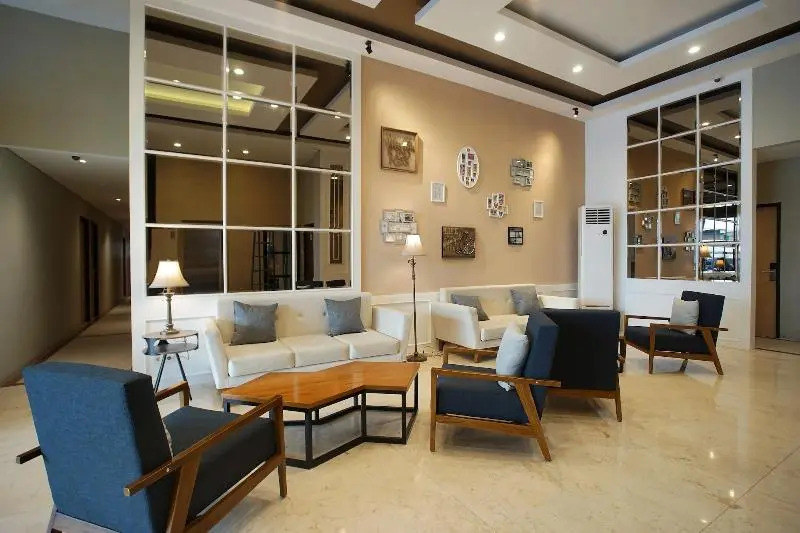Triizz Hotel Semarang