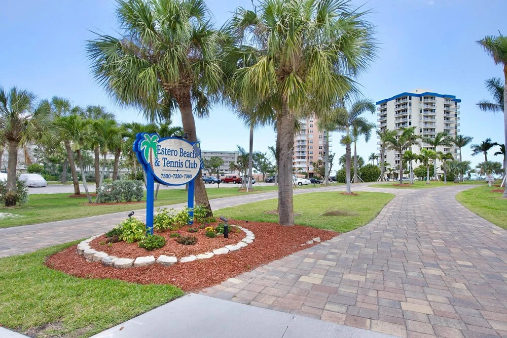 Estero Beach & Tennis 804-c