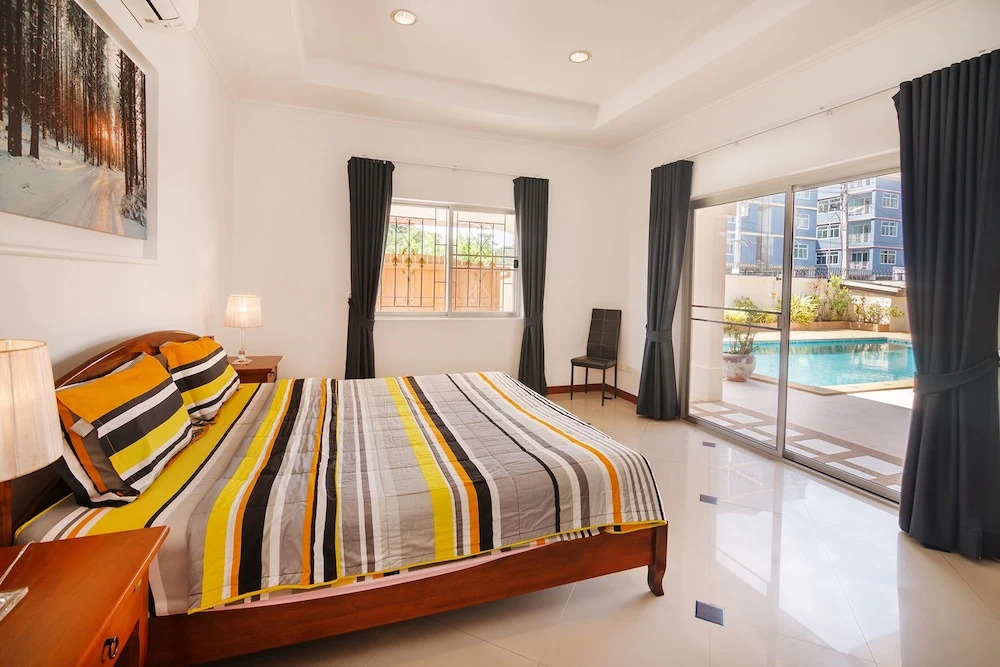 Villa Bos Near the Beach of Jomtien