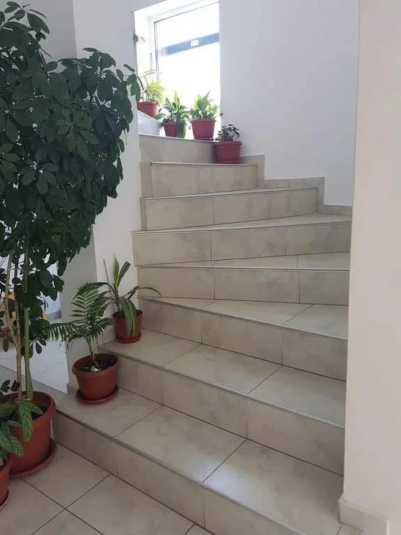 Brilliantin Guest House