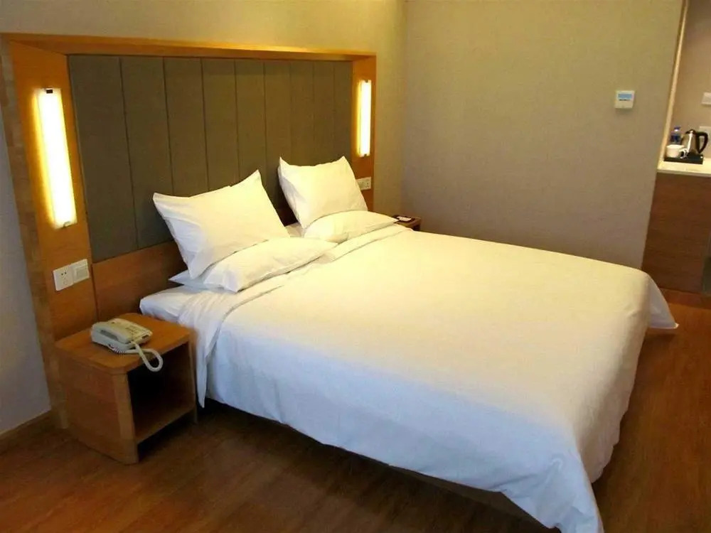 All Seasons Hotel