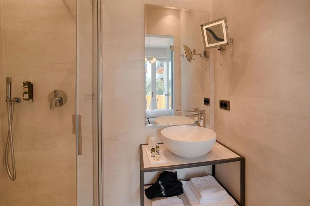 Hotel Orione - Lake Front Hotel