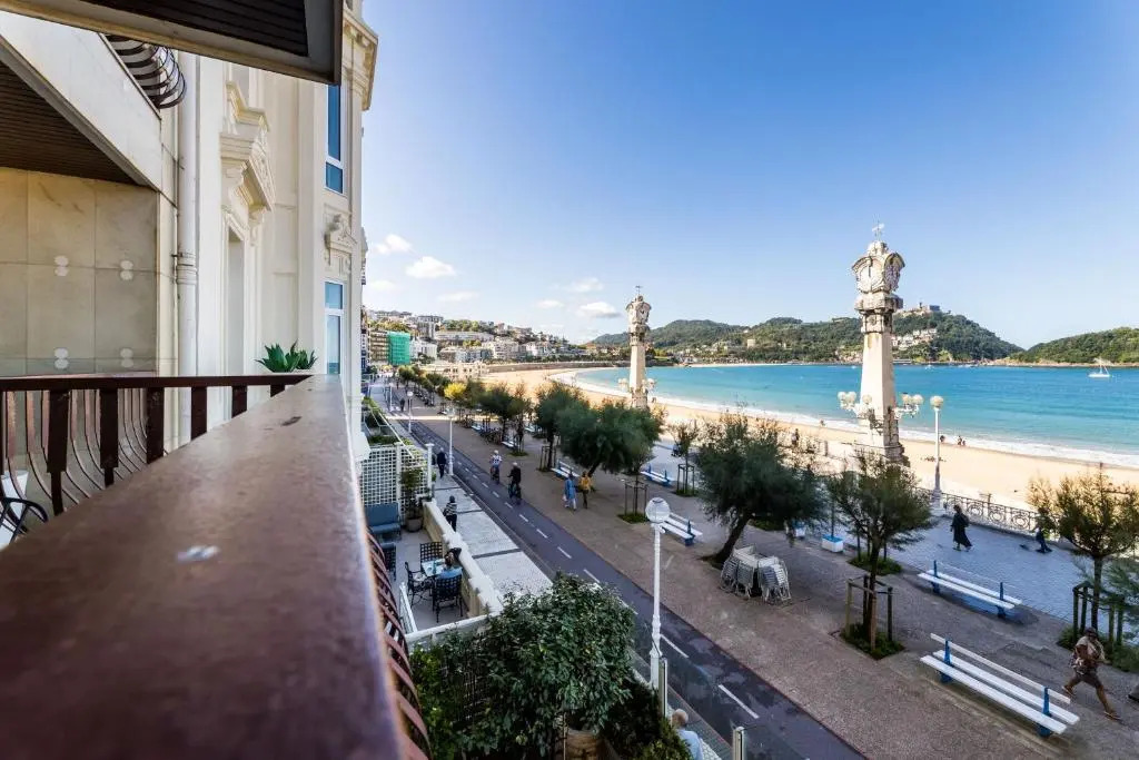 LA CONCHA BEACHVIEW apartment