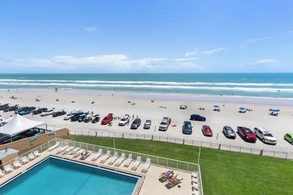 Oceania Beach Club 504