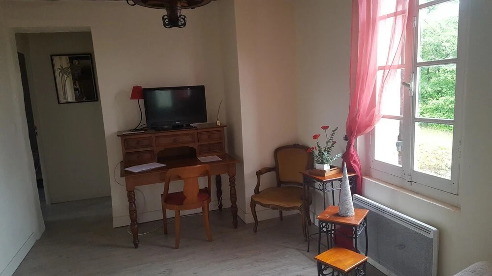House With 2 Bedrooms in Saint-colomb-de-lauzun, With Pool Access, Ter