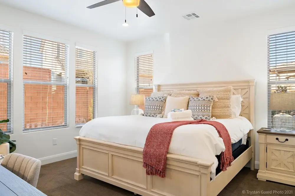 Le Blanc 365 5 Bedroom Home by RedAwning