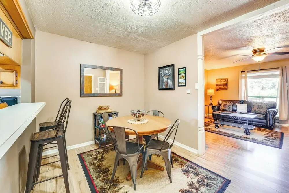 Hike, Bike & Ski: Red River Condo w/ Spa Access
