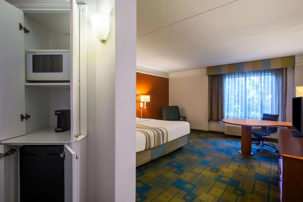 La Quinta by Wyndham Charlotte Airport South