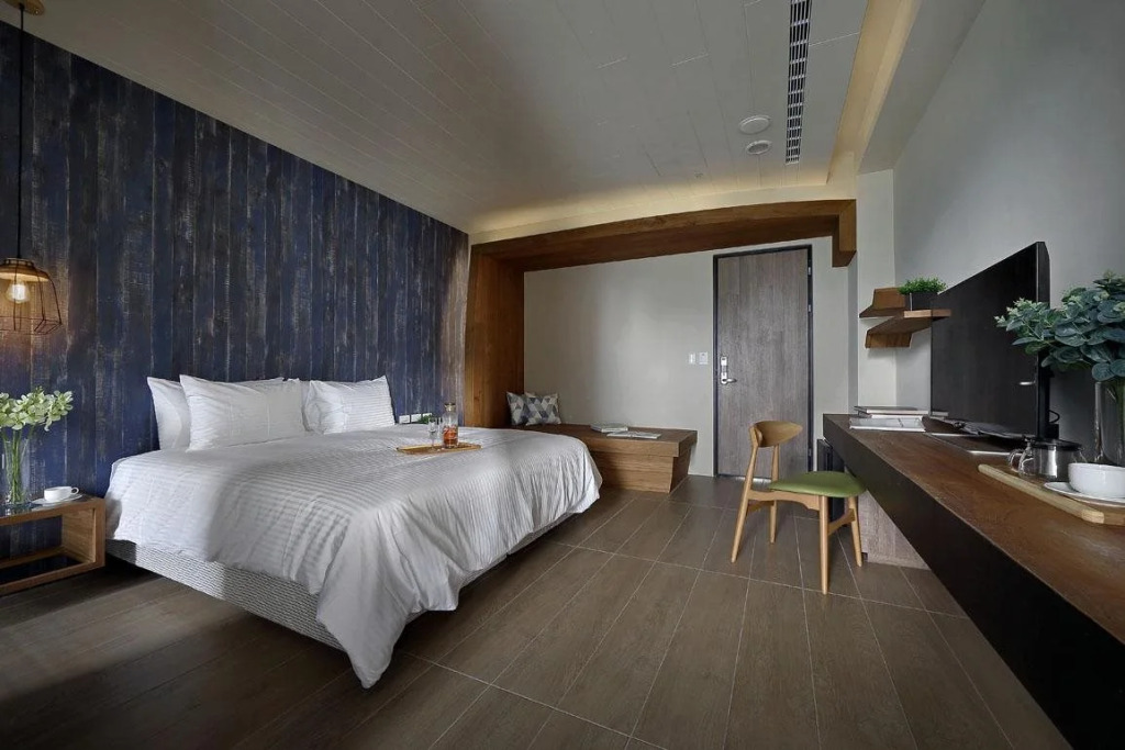 Sun Moon Lake Blue Sky Bay B&B
