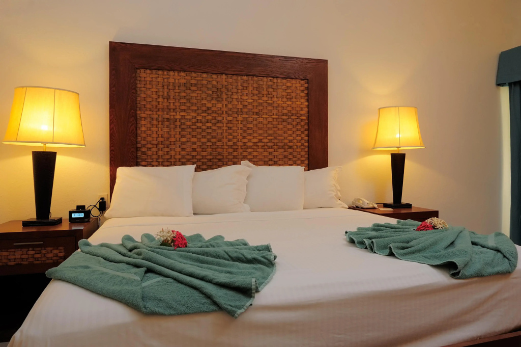Divi Flamingo Beach Resort