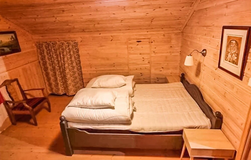 3 Bedroom Stunning Home In Drangedal