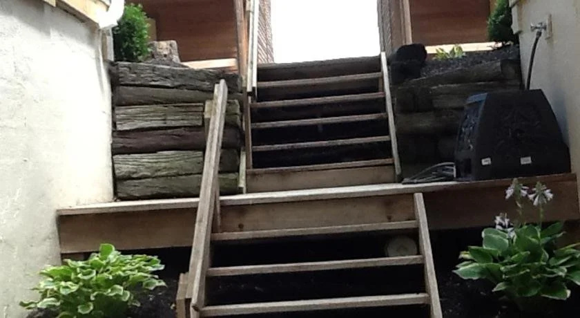 The Cedar Lodge