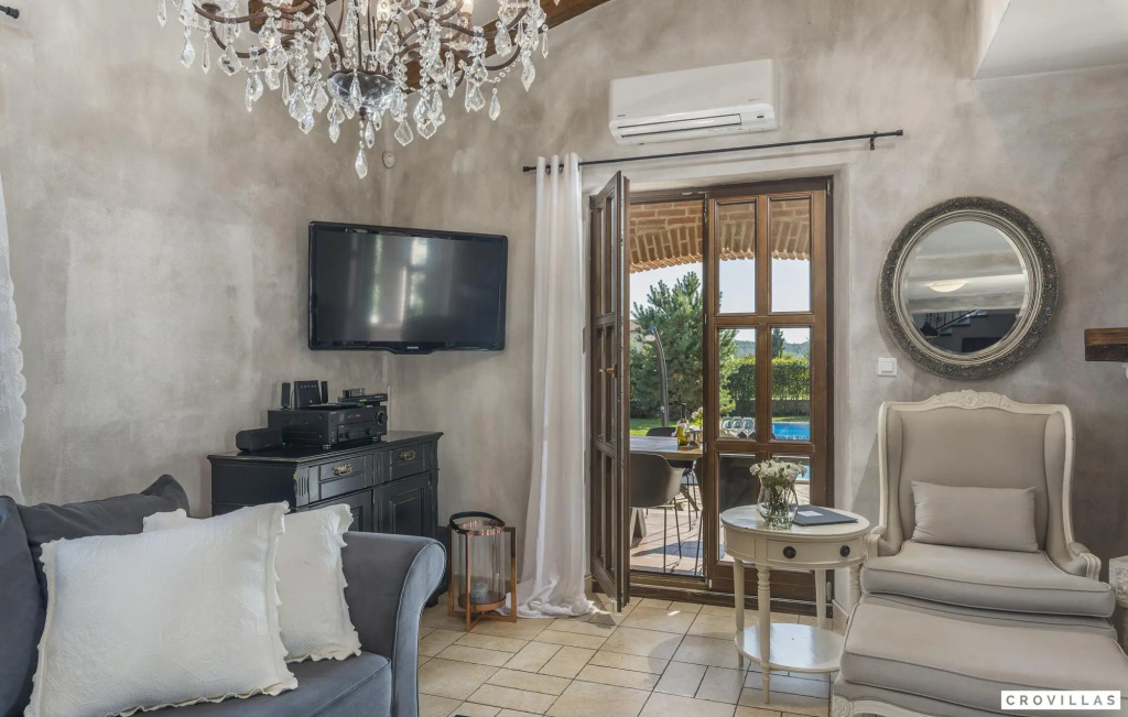 Rustica in Visnjan with 5 bedrooms and 1 bathrooms